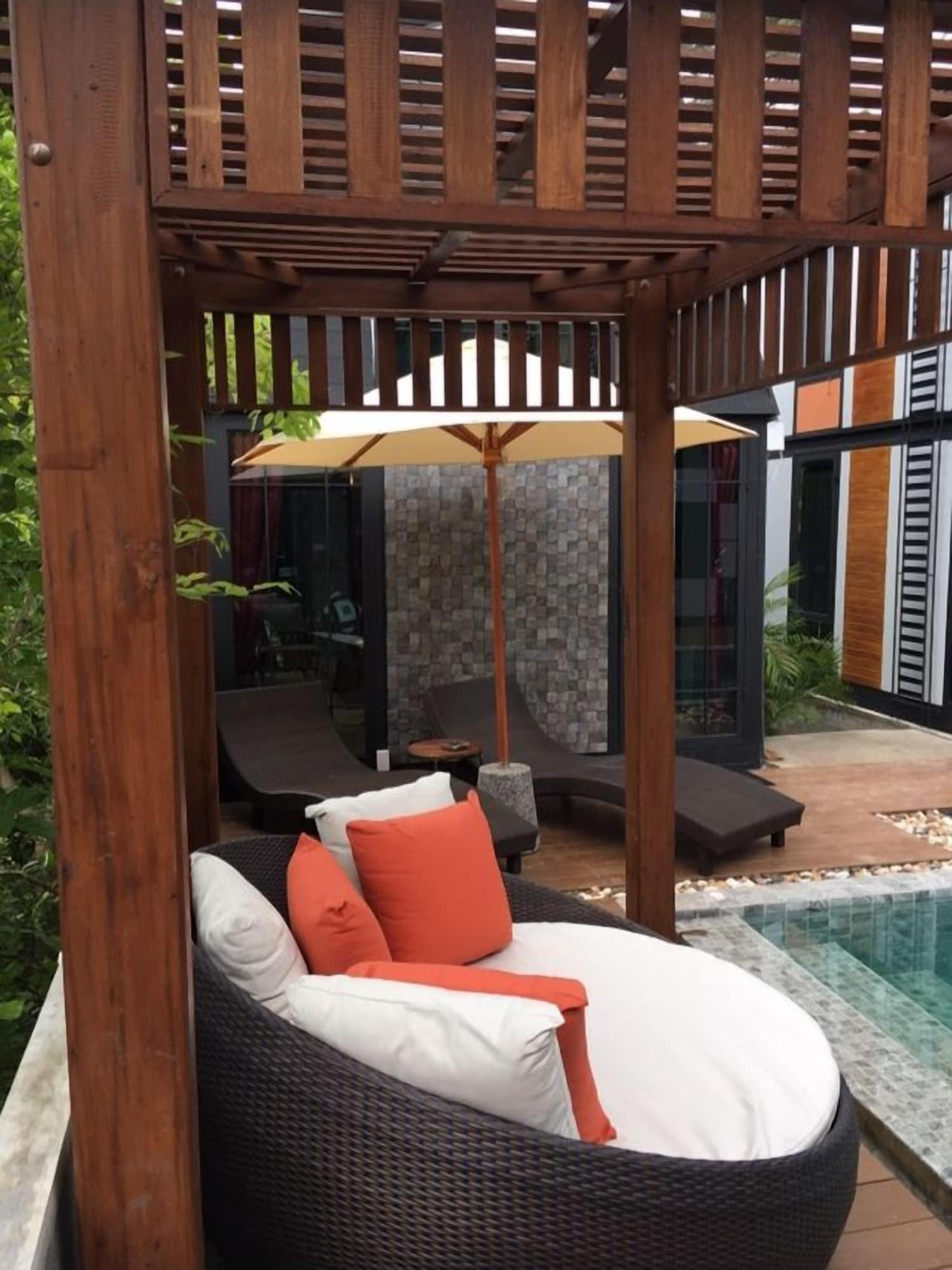 Bukit Pool Villas - Sha Extra Plus Patong Exteriör bild